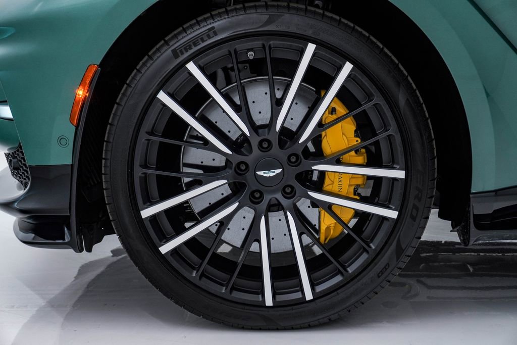 Used 2025 Aston Martin DBX 707 image 15