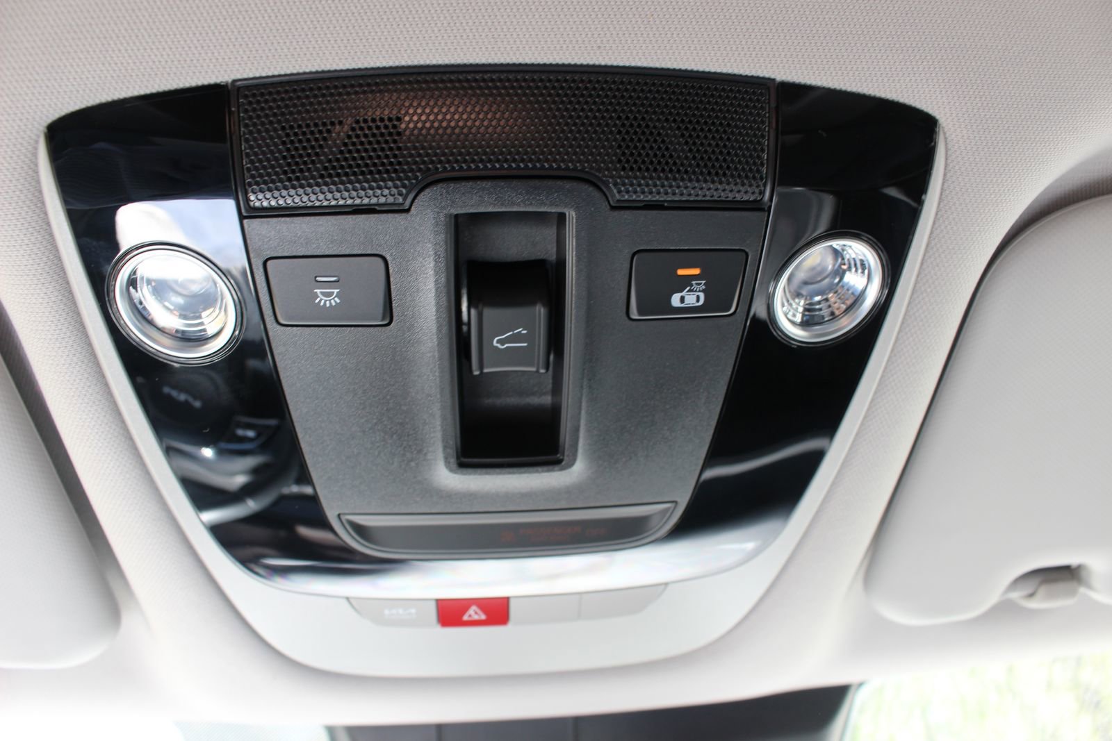 Certified 2025 Kia Seltos EX w/ EX Sunroof Package image 19