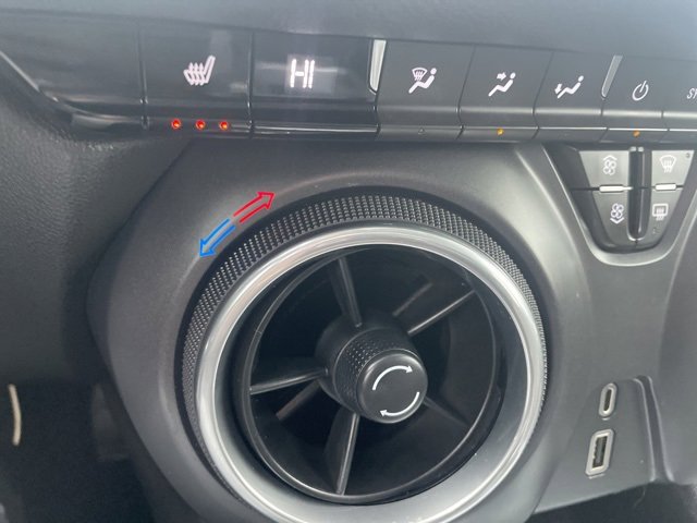 Used 2020 Chevrolet Blazer LT image 26