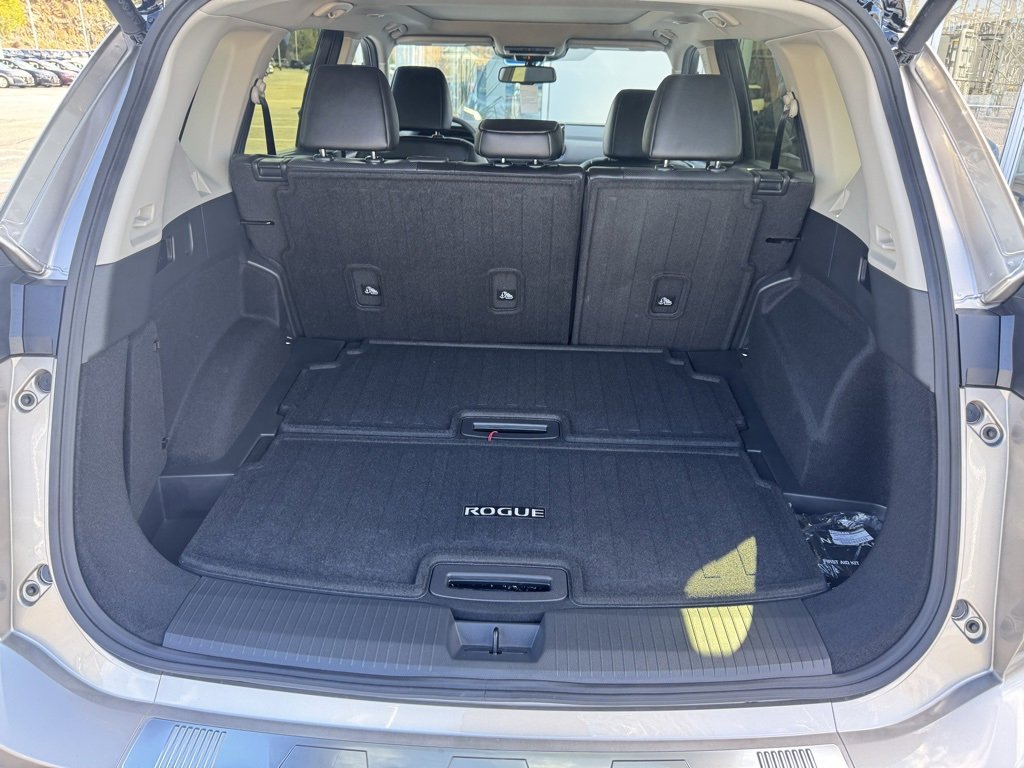 New 2026 Nissan Rogue Platinum image 27