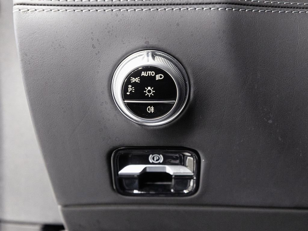 Used 2022 Mercedes-Benz SL 55 AMG 4MATIC image 11