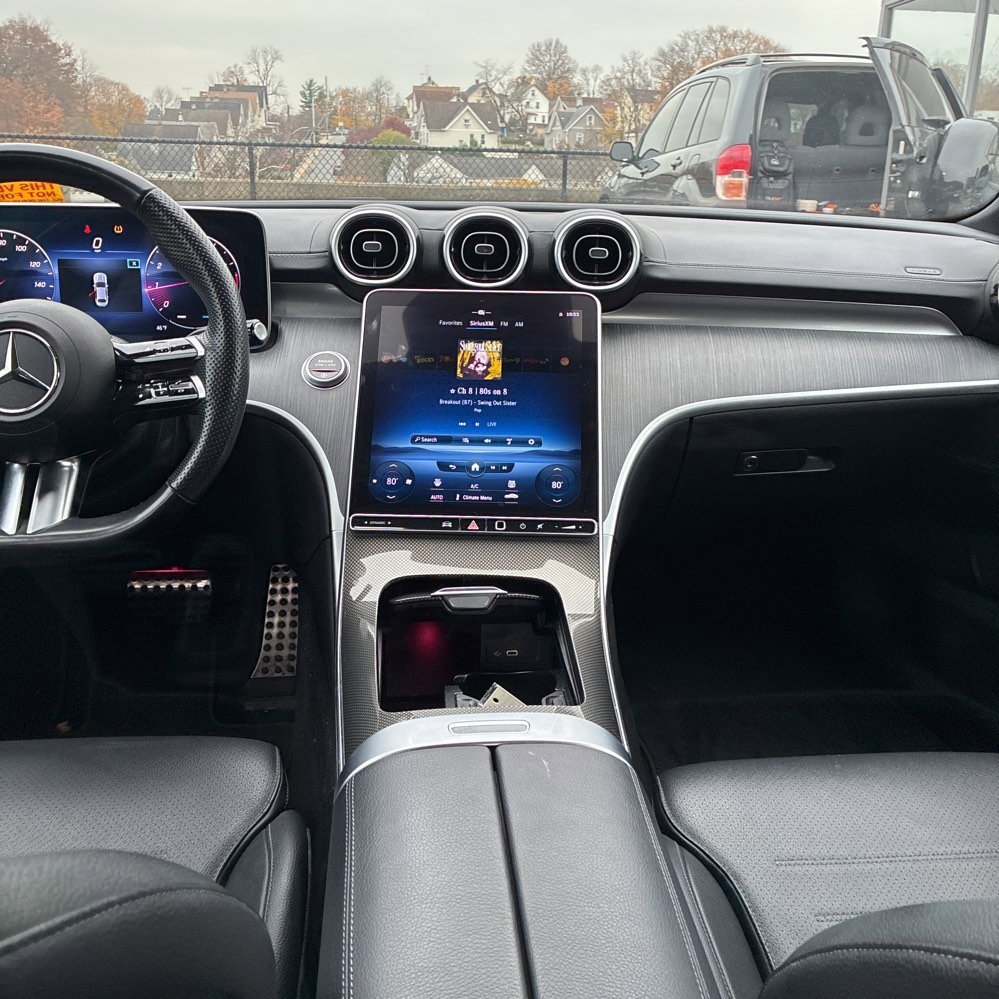 Used 2023 Mercedes-Benz C 300 4MATIC Sedan image 4