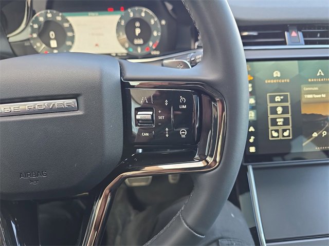 Used 2025 Land Rover Range Rover Evoque Dynamic SE image 18