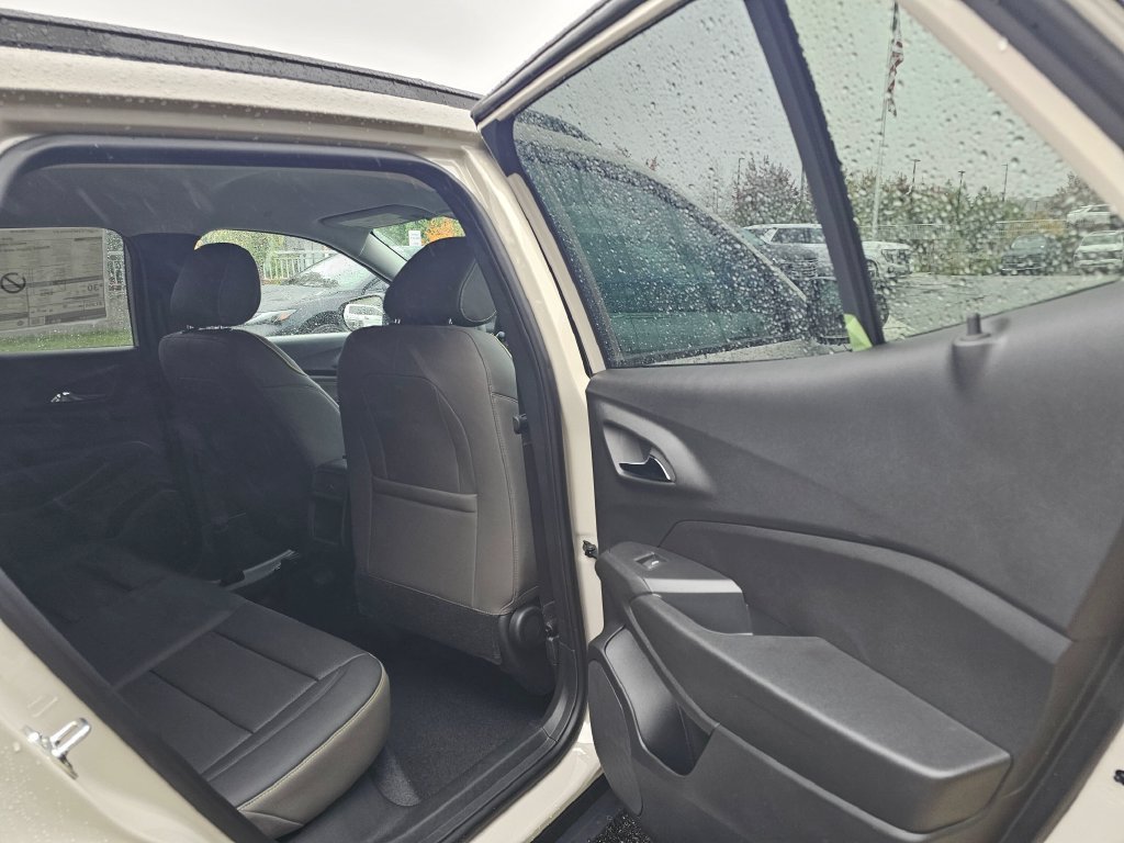 New 2026 Chevrolet Trax ACTIV w/ Driver Confidence Package FWD image 15