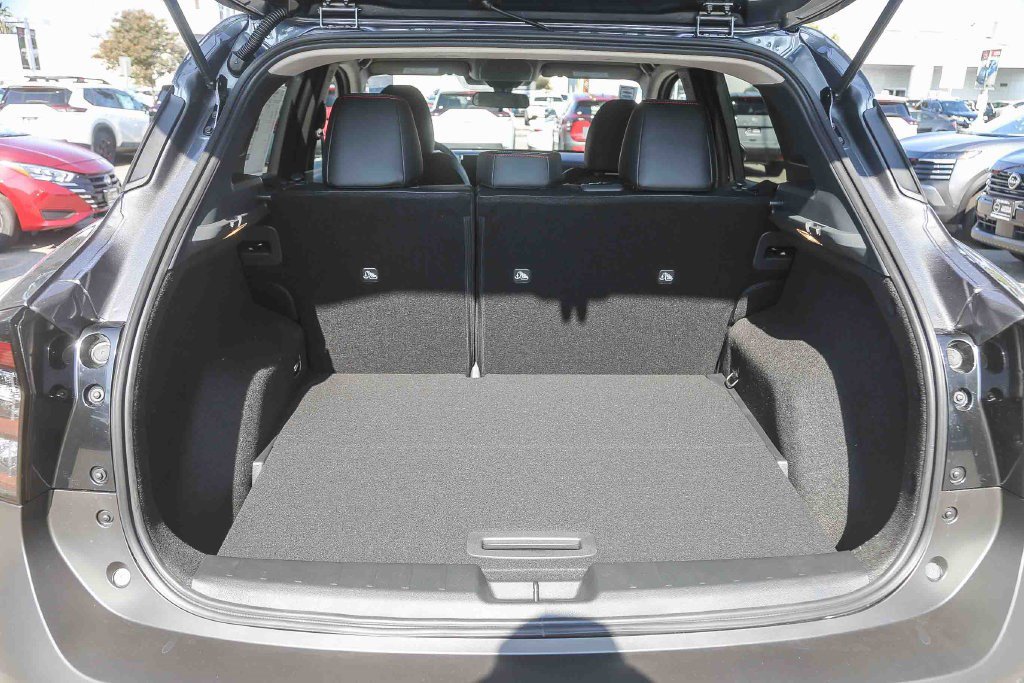 New 2026 Nissan Kicks SR FWD image 26