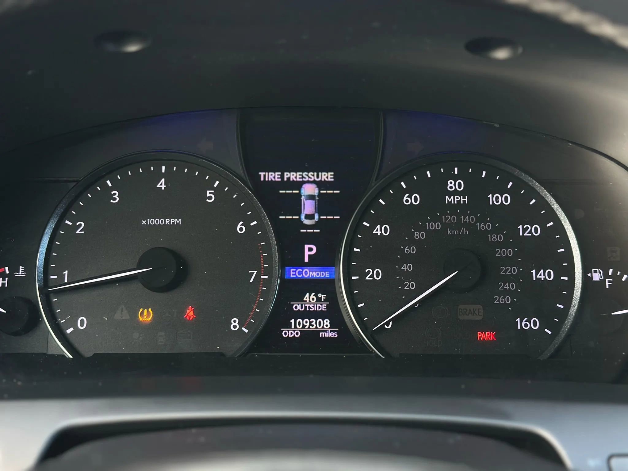 Used 2014 Lexus LS 460 LS 460 Sedan 4D w/ F Sport Package image 40
