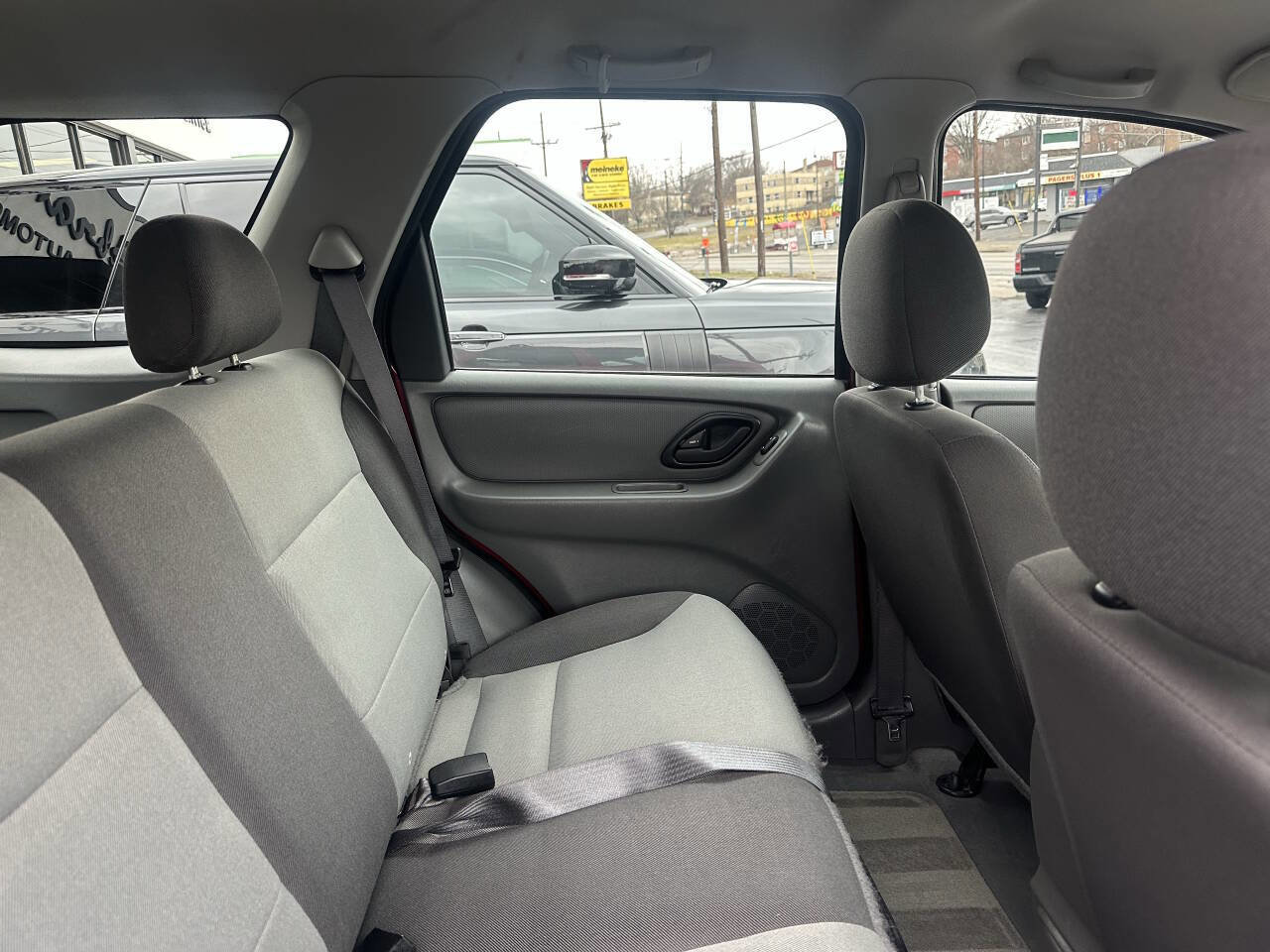 Used 2003 Ford Escape XLS image 24