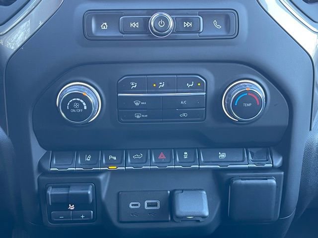 Used 2024 Chevrolet Silverado 2500 Custom w/ Custom Value Package image 12