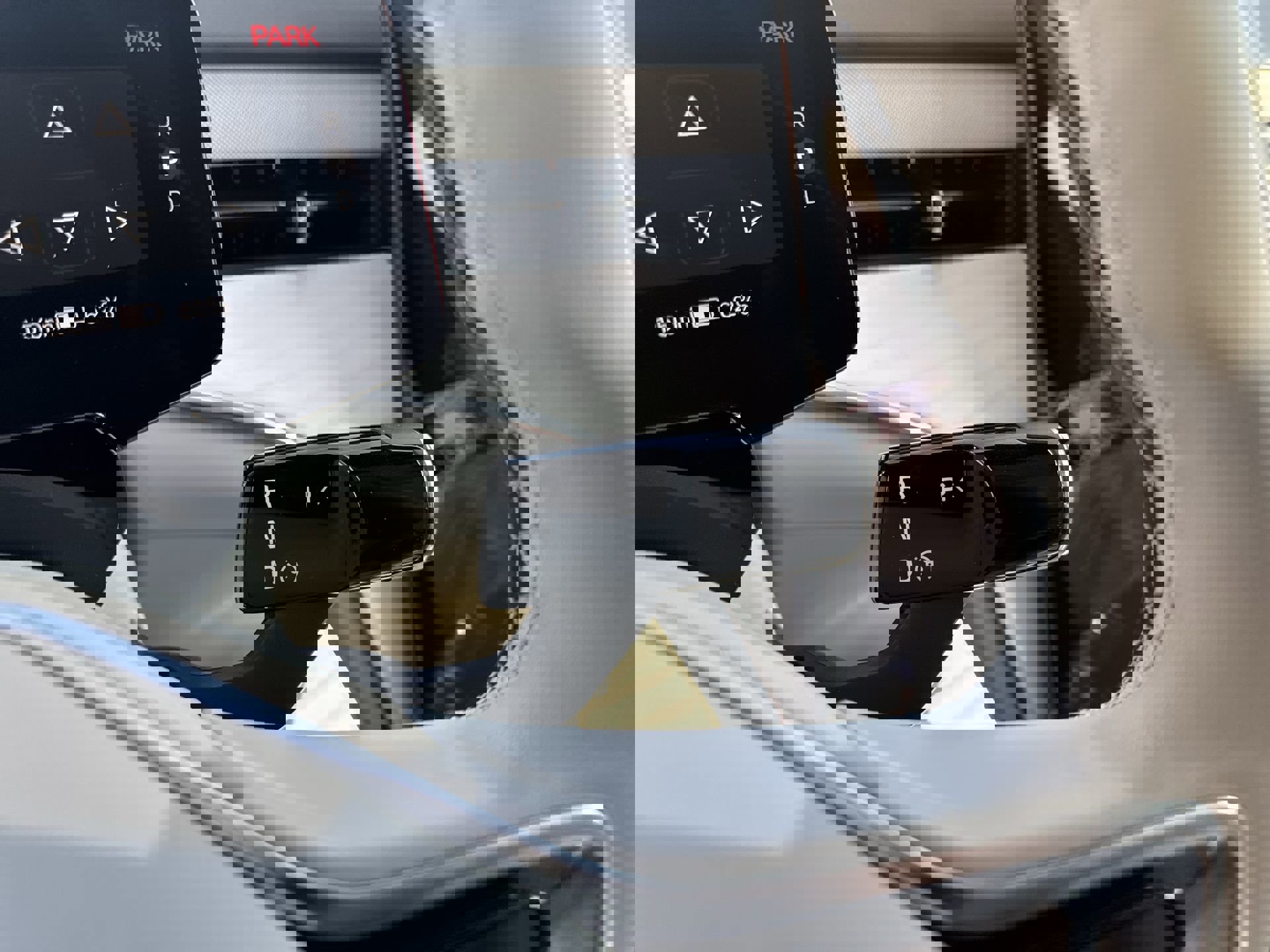 New 2025 Volvo EX90 Ultra image 16