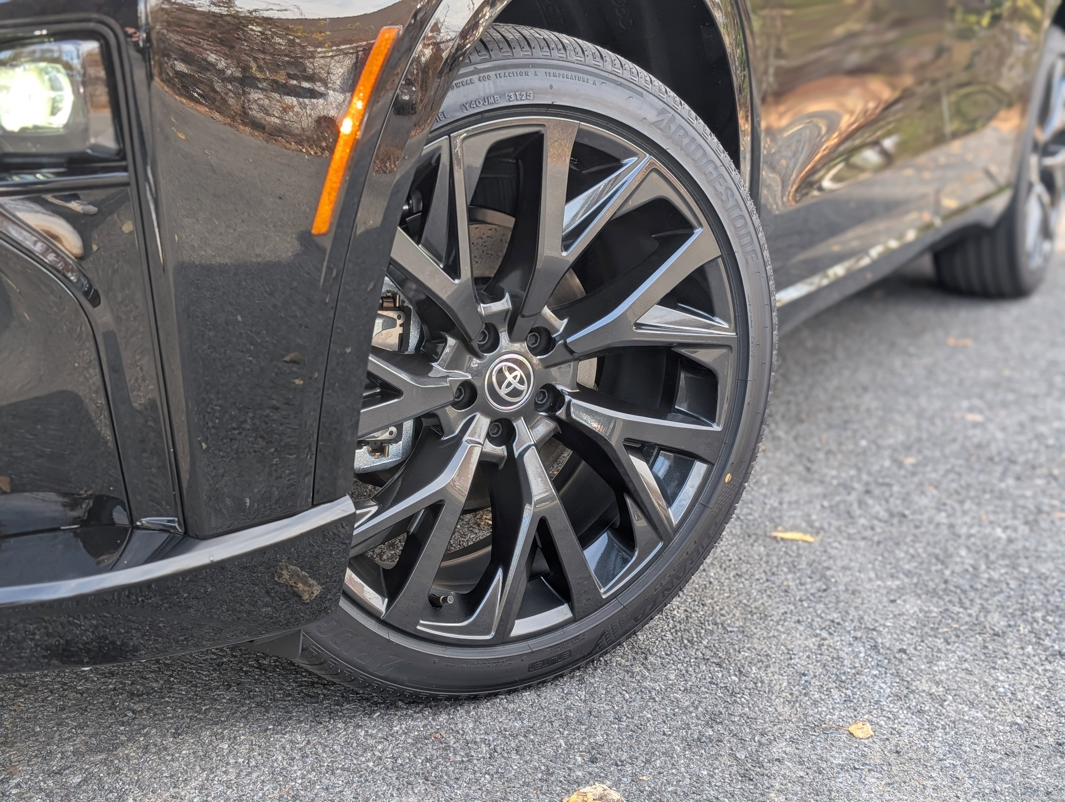 New 2025 Toyota Crown Signia image 8