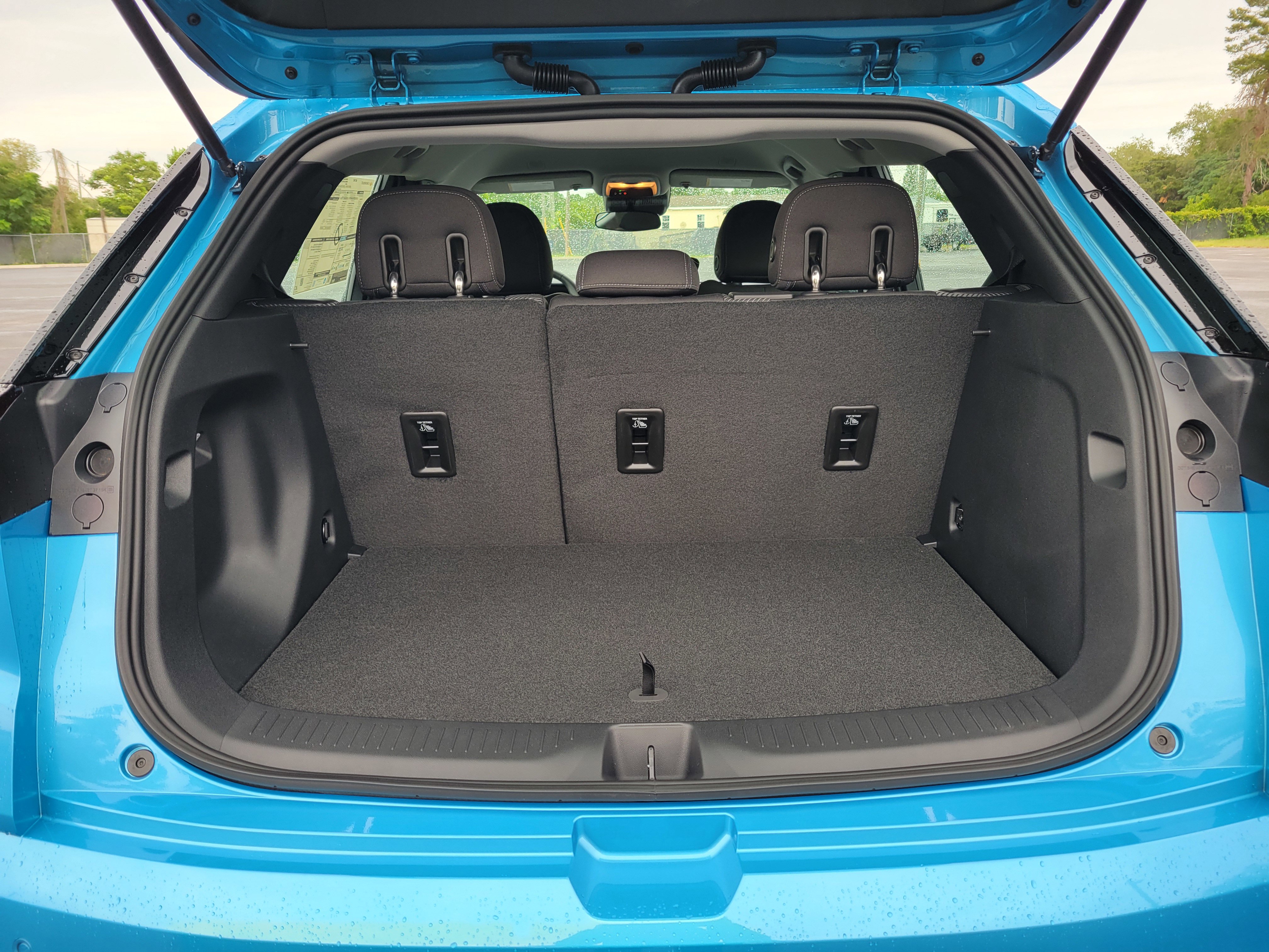 New 2027 Chevrolet Bolt LT FWD image 7