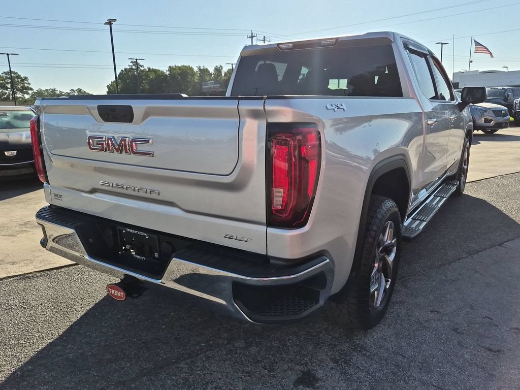 Used 2022 GMC Sierra 1500 SLT w/ SLT Premium Package AWD/4WD image 4