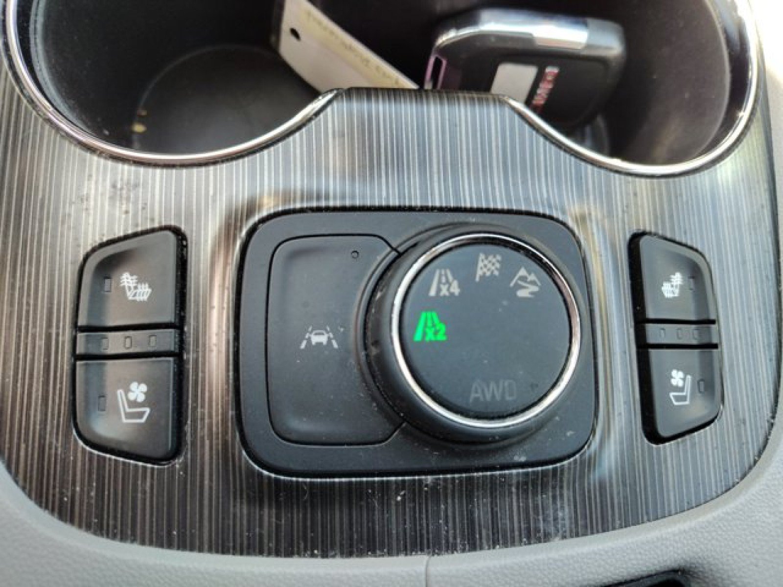 Used 2023 GMC Acadia SLT w/ Technology Package AWD/4WD image 26