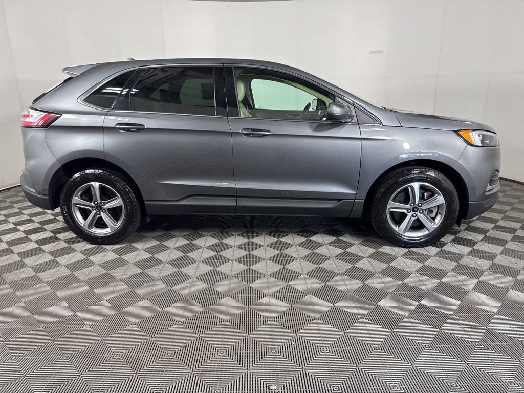 Used 2024 Ford Edge SEL w/ Convenience Package image 12
