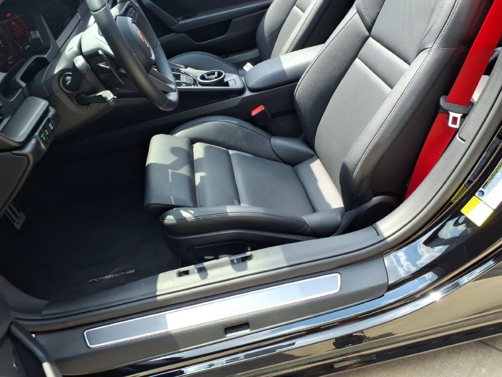 Certified 2026 Porsche 911 Targa 4S AWD/4WD image 14