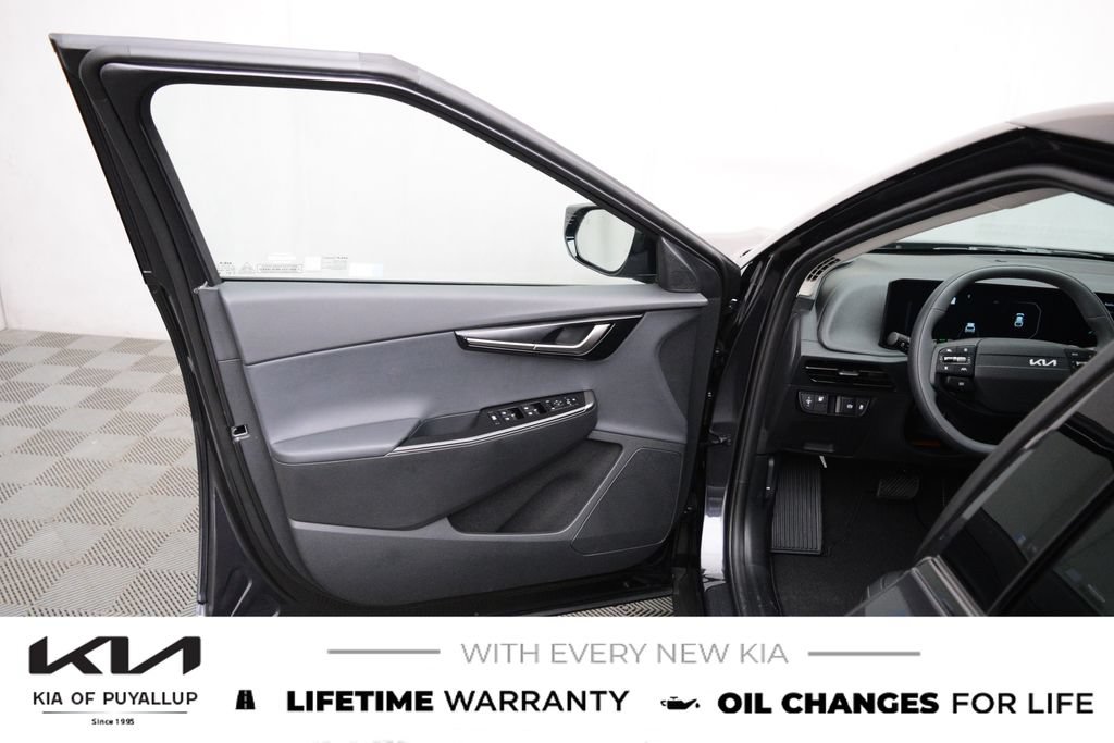 New 2026 Kia EV6 Light AWD/4WD image 9