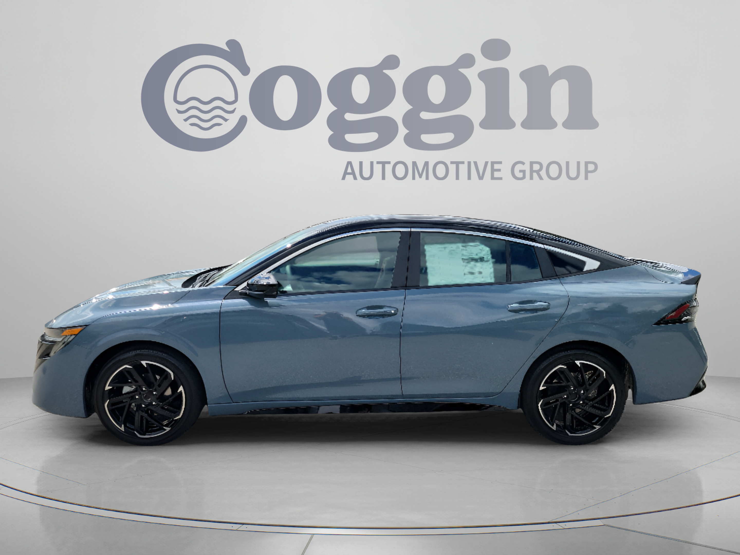 New 2027 Nissan Sentra SR w/ Floor Mat Package FWD image 2