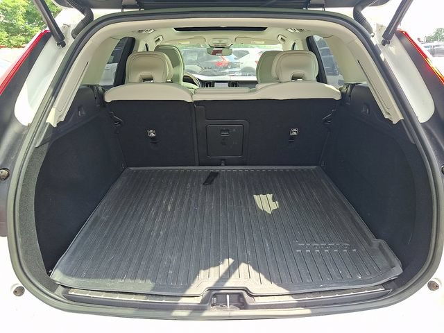 Used 2023 Volvo XC60 B5 Plus w/ Climate Package AWD/4WD image 26