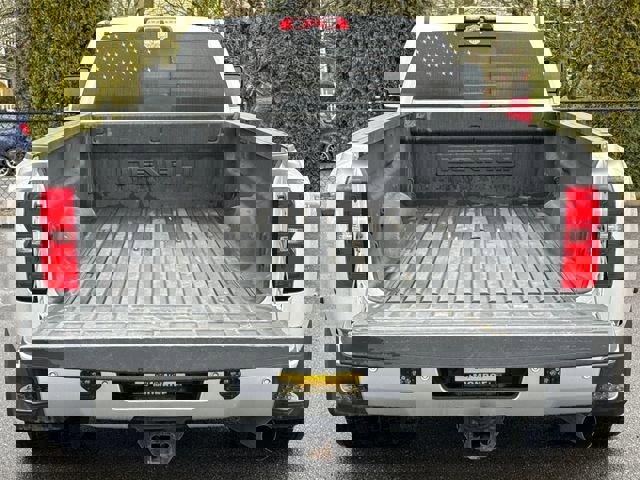 Used 2018 GMC Sierra 3500 Denali w/ Duramax Plus Package image 9