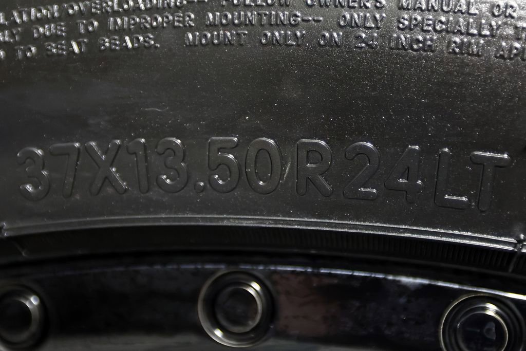 Used 2026 GMC Sierra 2500 AT4X image 56