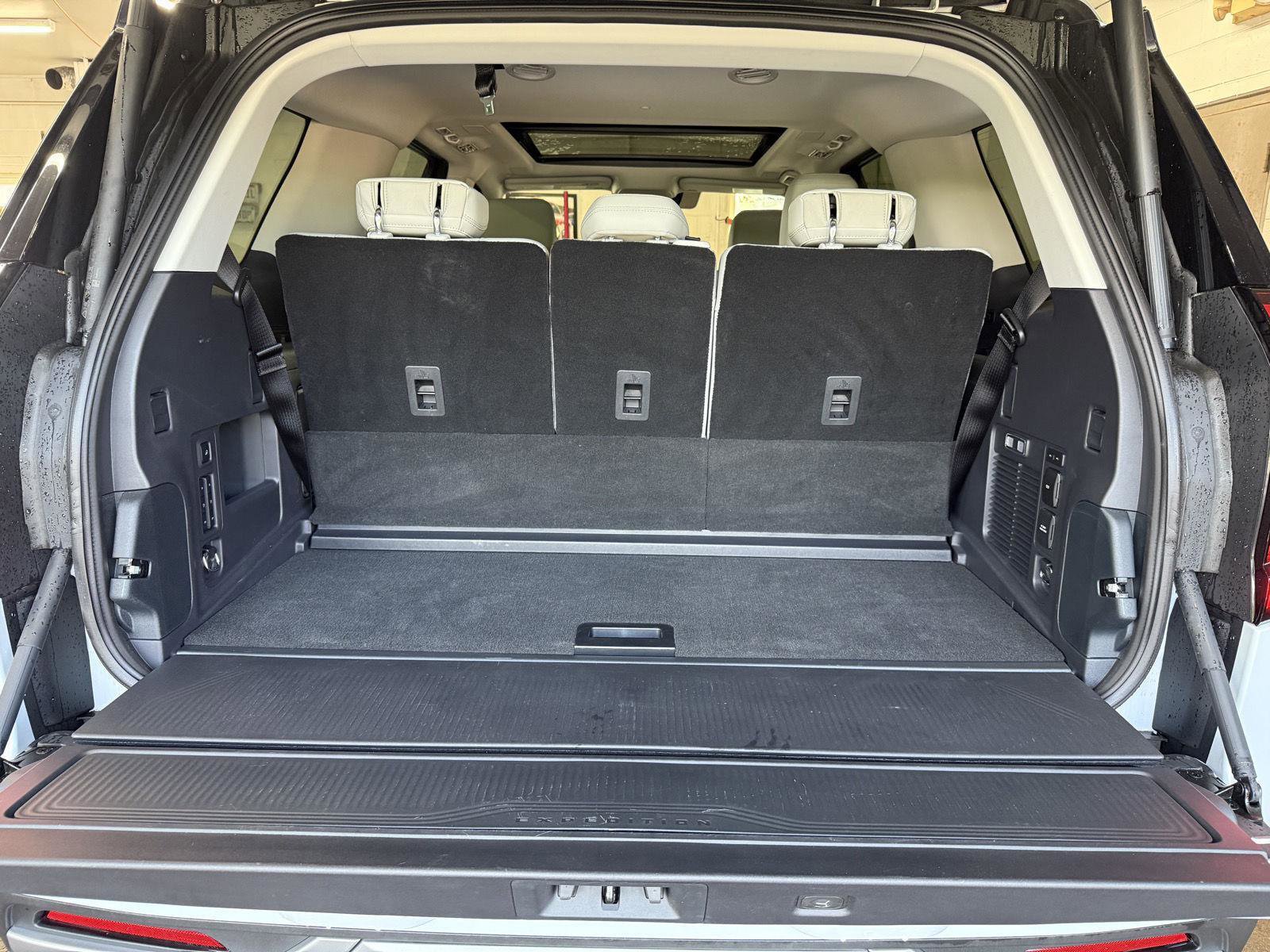 New 2025 Ford Expedition Platinum w/ Platinum Ultimate Package image 21