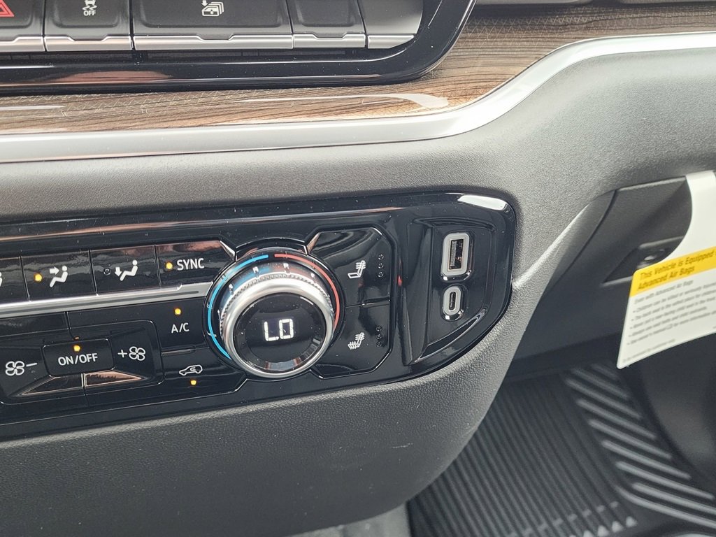 New 2026 GMC Sierra 1500 Elevation image 30