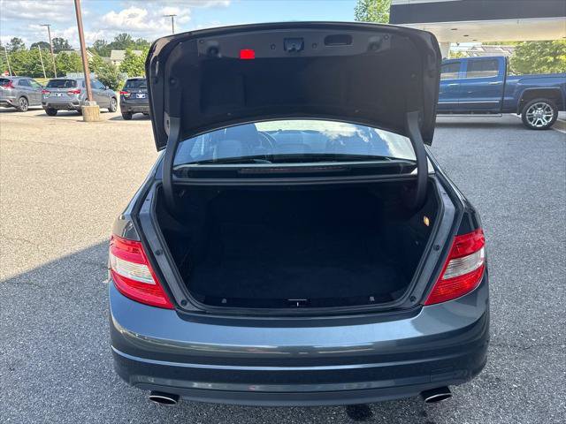 Used 2010 Mercedes-Benz C 300 4MATIC Sedan image 16