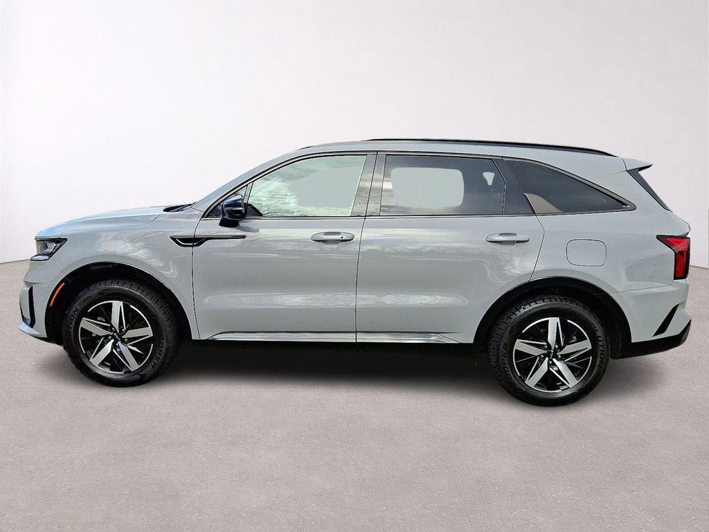 Used 2023 Kia Sorento EX w/ Panoramic Sunroof Package image 4