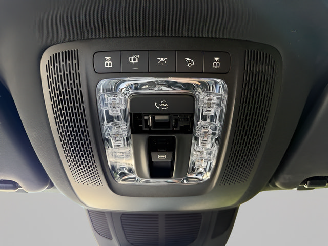 Used 2024 Mercedes-Benz GLS 450 4MATIC image 23