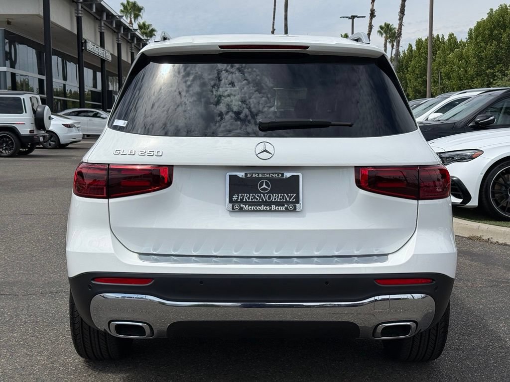 New 2026 Mercedes-Benz GLB 250 image 17