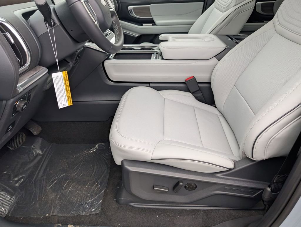New 2026 Ford Expedition Platinum w/ Platinum Ultimate Package AWD/4WD image 27