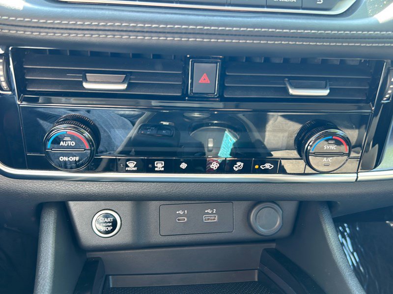 Used 2022 Nissan Rogue SV image 24