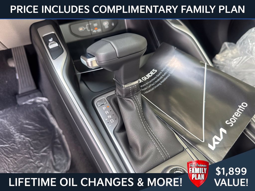 New 2026 Kia Sorento S w/ S Panoramic Sunroof Package FWD image 7