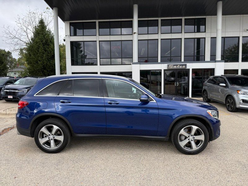 Used 2017 Mercedes-Benz GLC 300 w/ Premium 1 Package image 4
