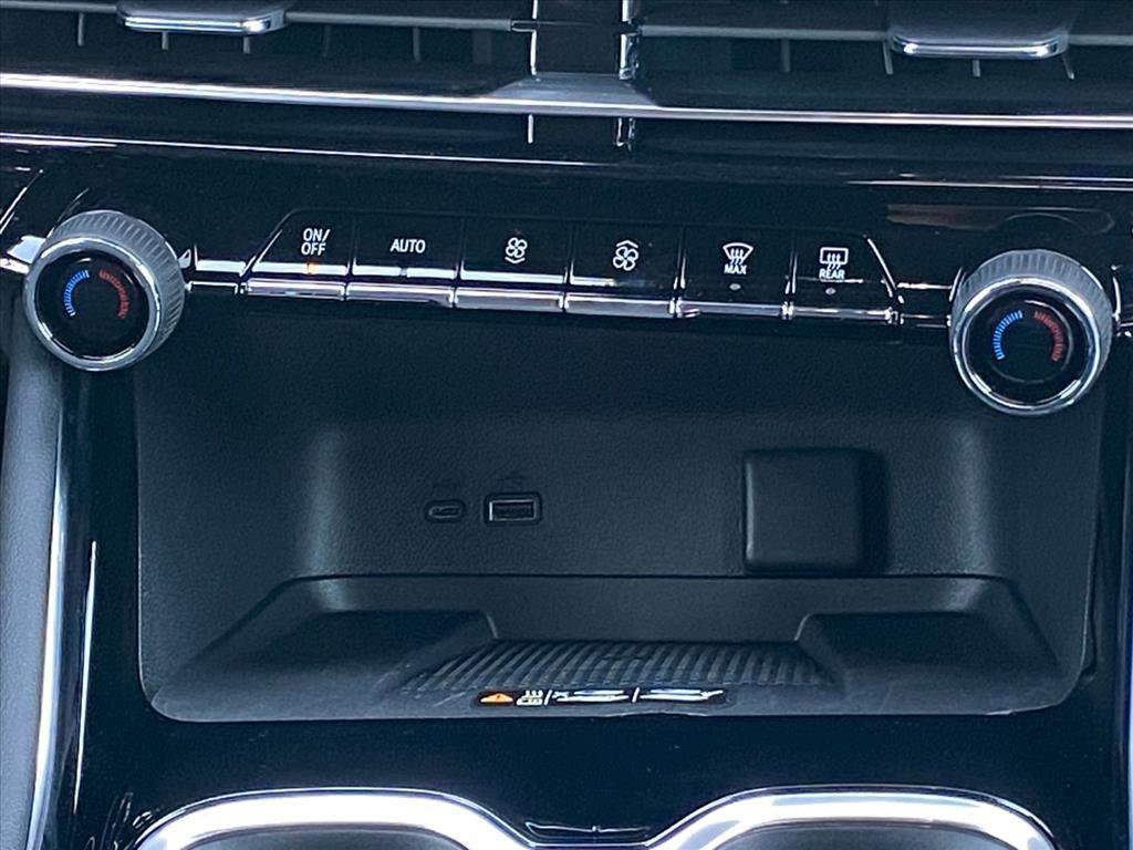 New 2026 Chevrolet Traverse LT w/ Driver Confidence Package image 10