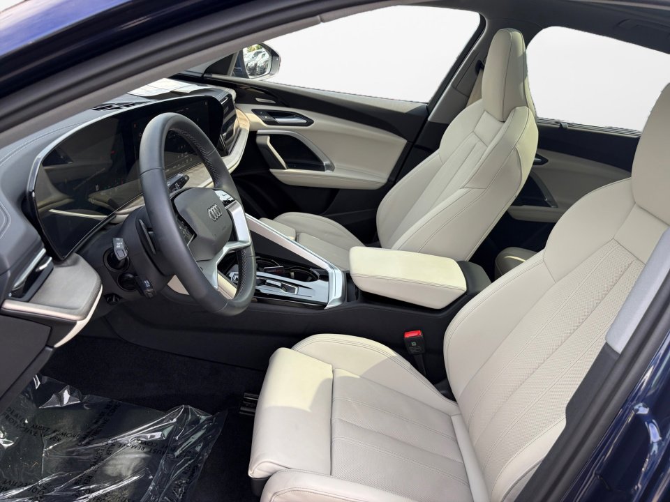Used 2025 Audi Q5 Prestige AWD/4WD image 9
