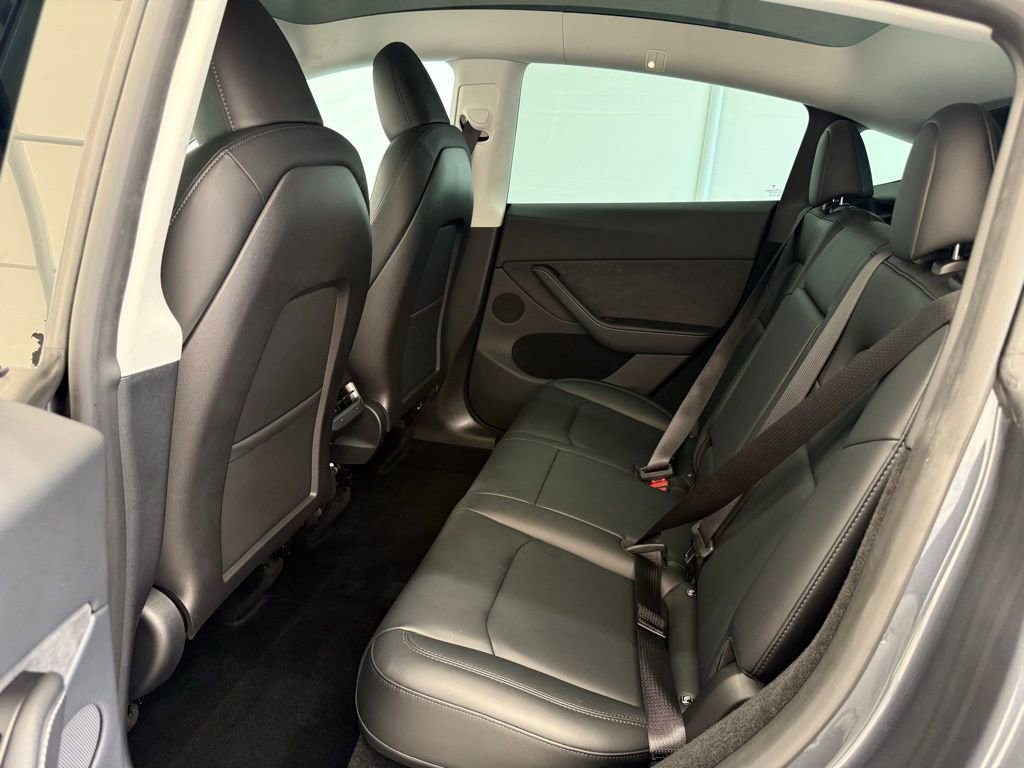 Used 2023 Tesla Model Y Long Range image 17