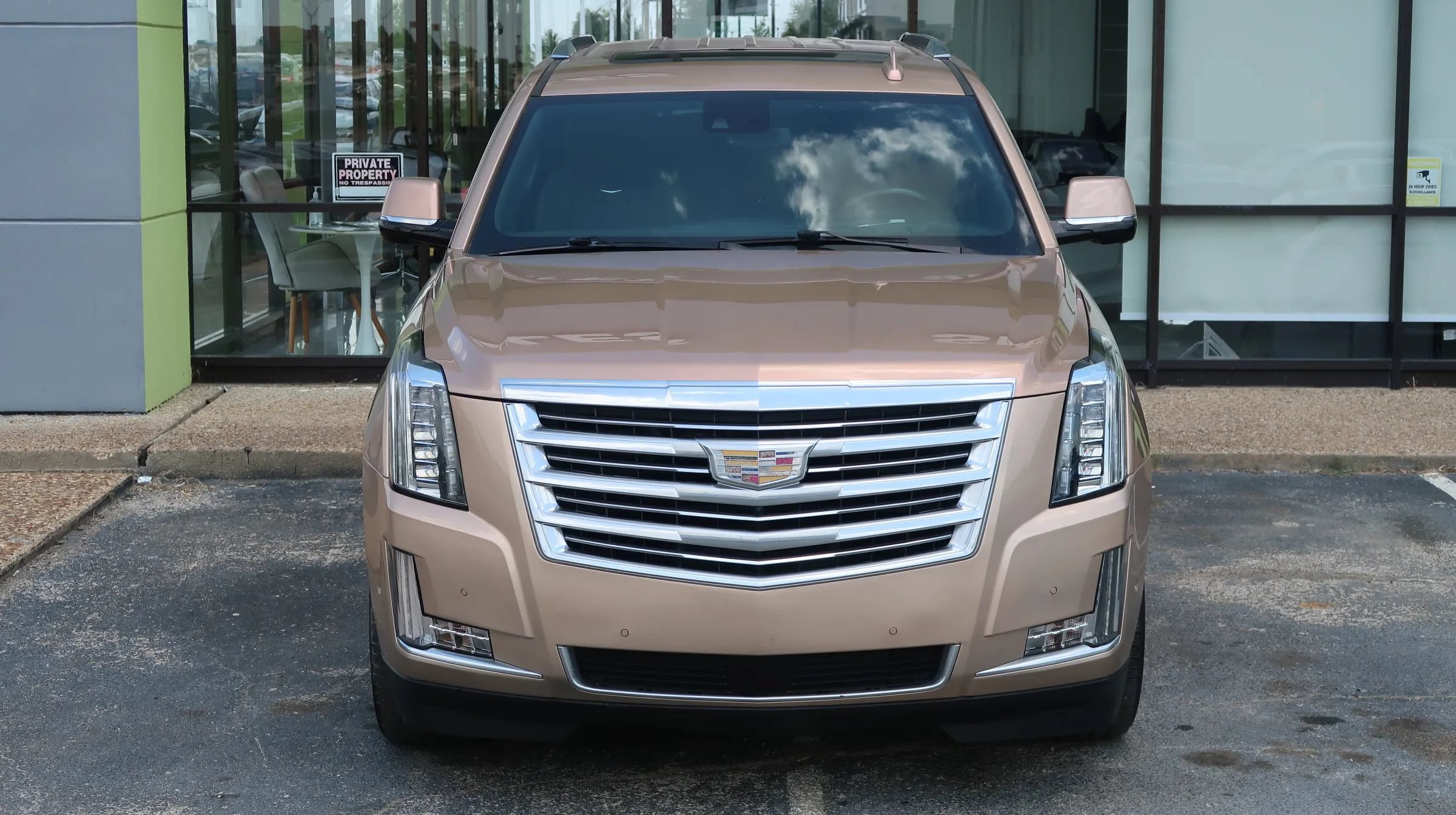 Used 2020 Cadillac Escalade Platinum AWD/4WD image 4