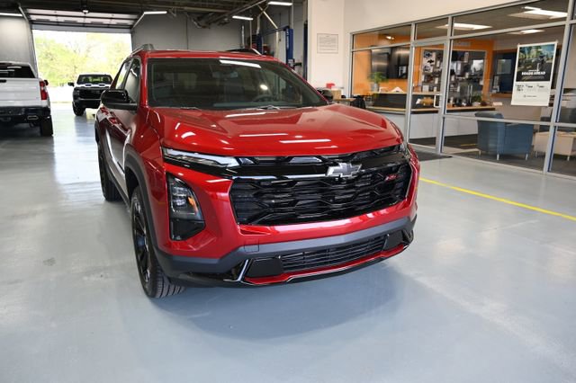 New 2026 Chevrolet Equinox RS FWD image 3