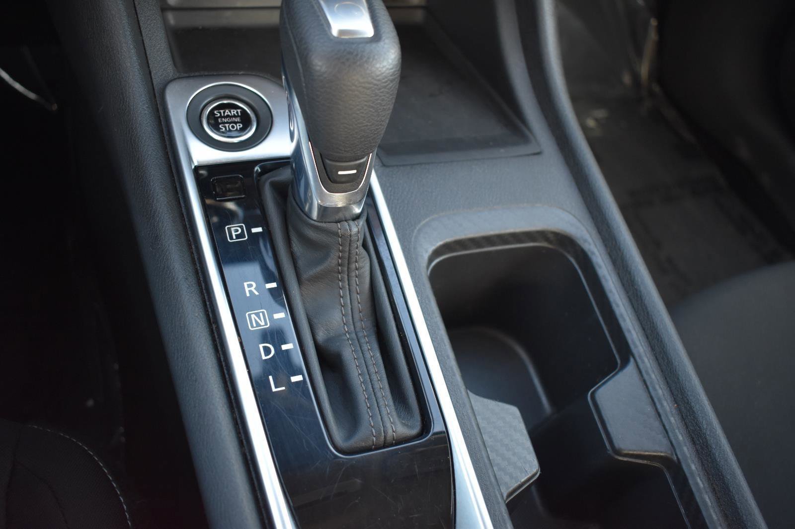 Used 2024 Nissan Sentra SV image 10