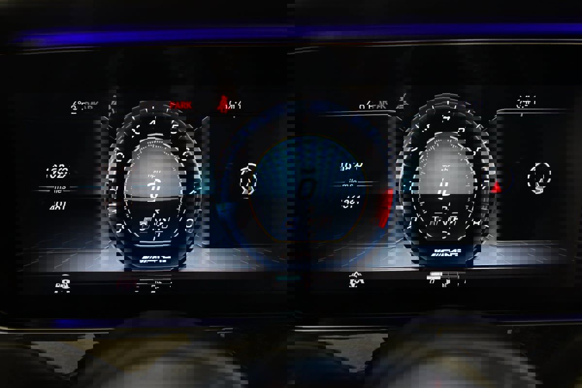 Used 2019 Mercedes-Benz E 63 AMG S image 28