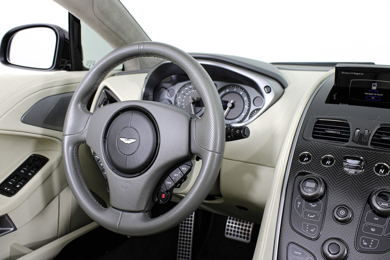 Used 2014 Aston Martin Vanquish Volante RWD image 33