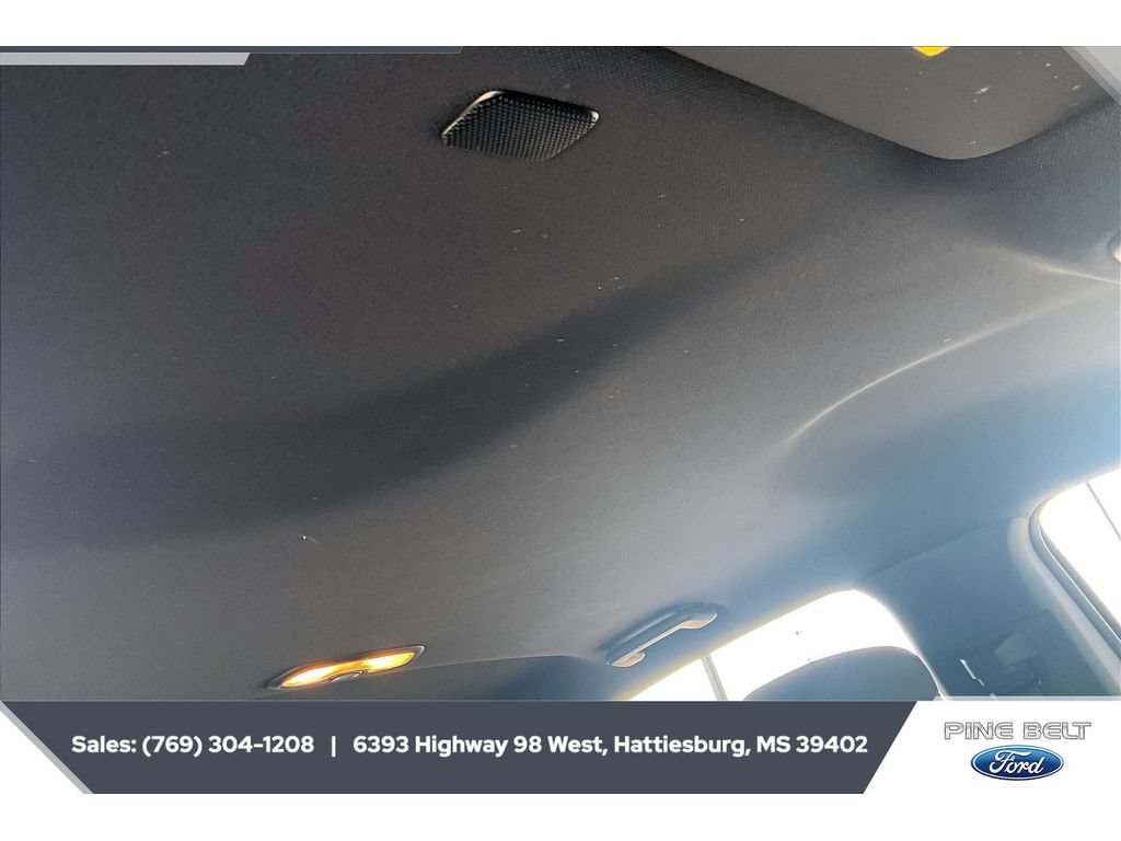 Used 2024 Chevrolet Colorado W/T RWD image 17