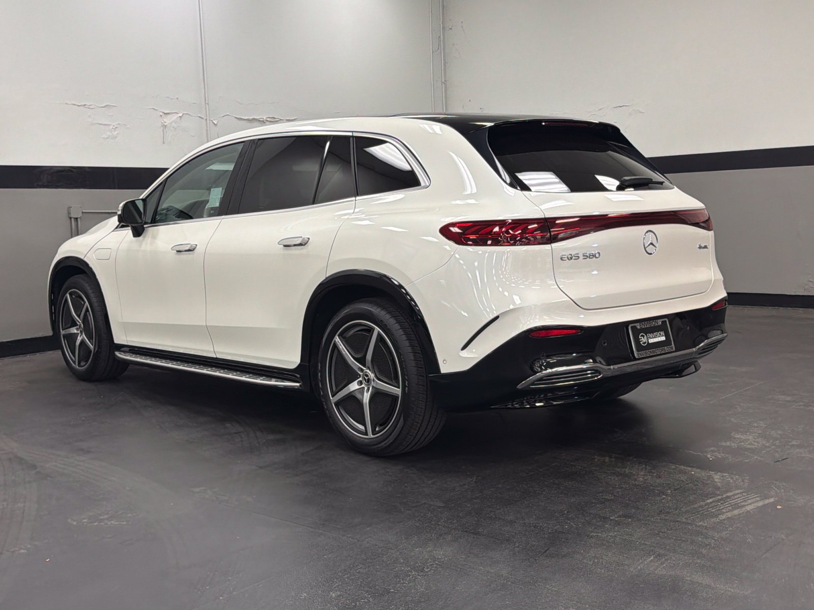 Certified 2023 Mercedes-Benz EQS 580 4MATIC SUV image 9