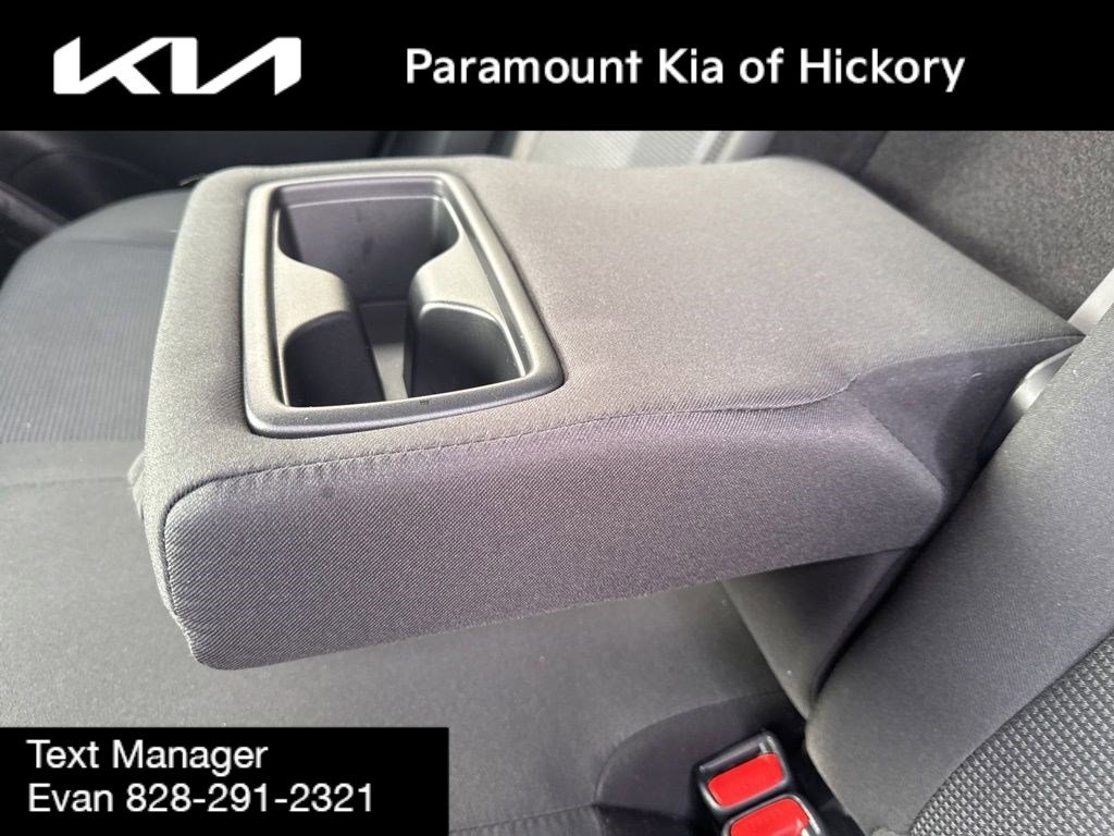 Used 2020 Toyota RAV4 LE image 14