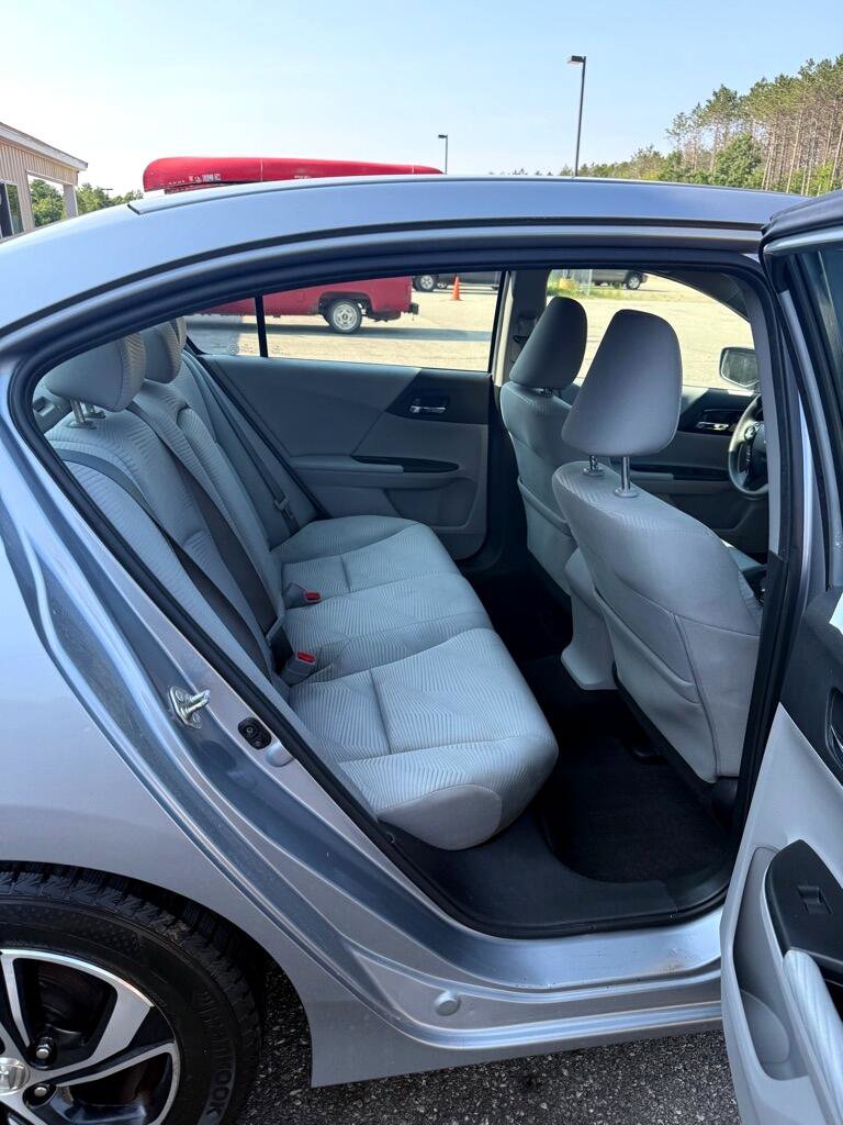 Used 2016 Honda Accord LX image 17