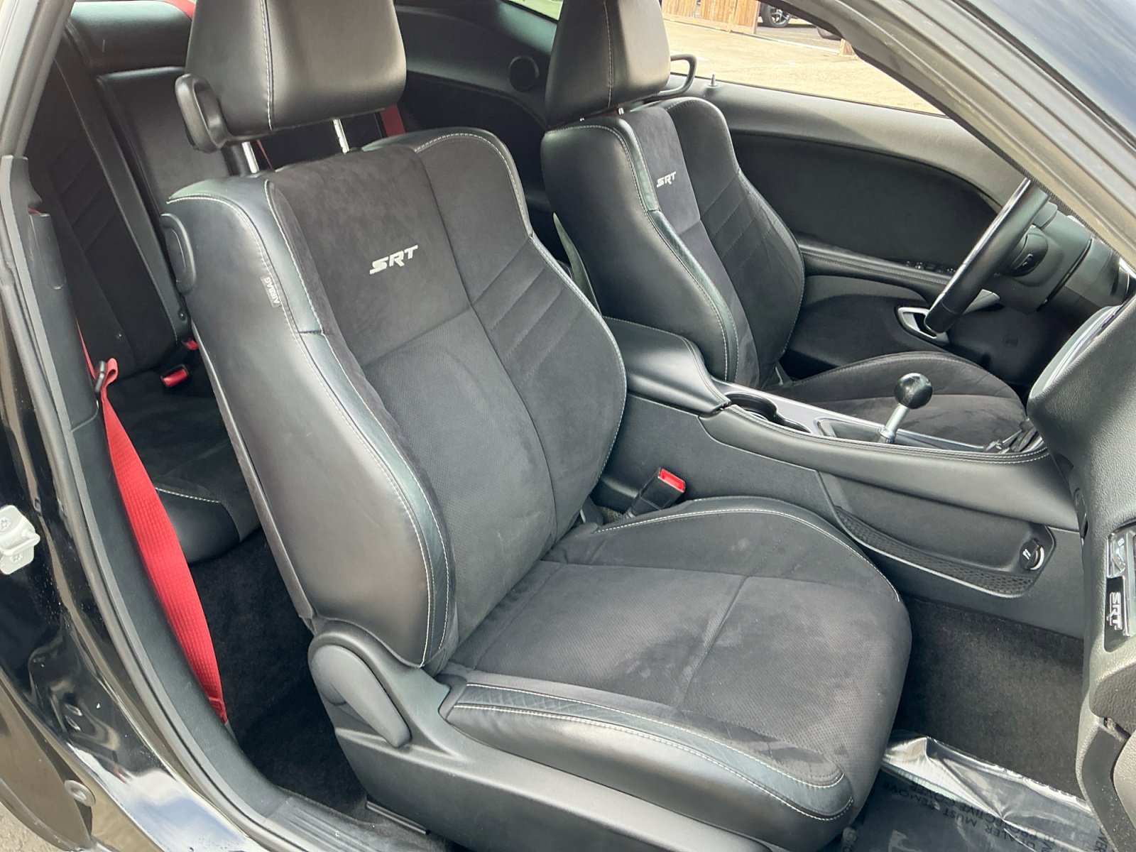 Used 2016 Dodge Challenger SRT image 22