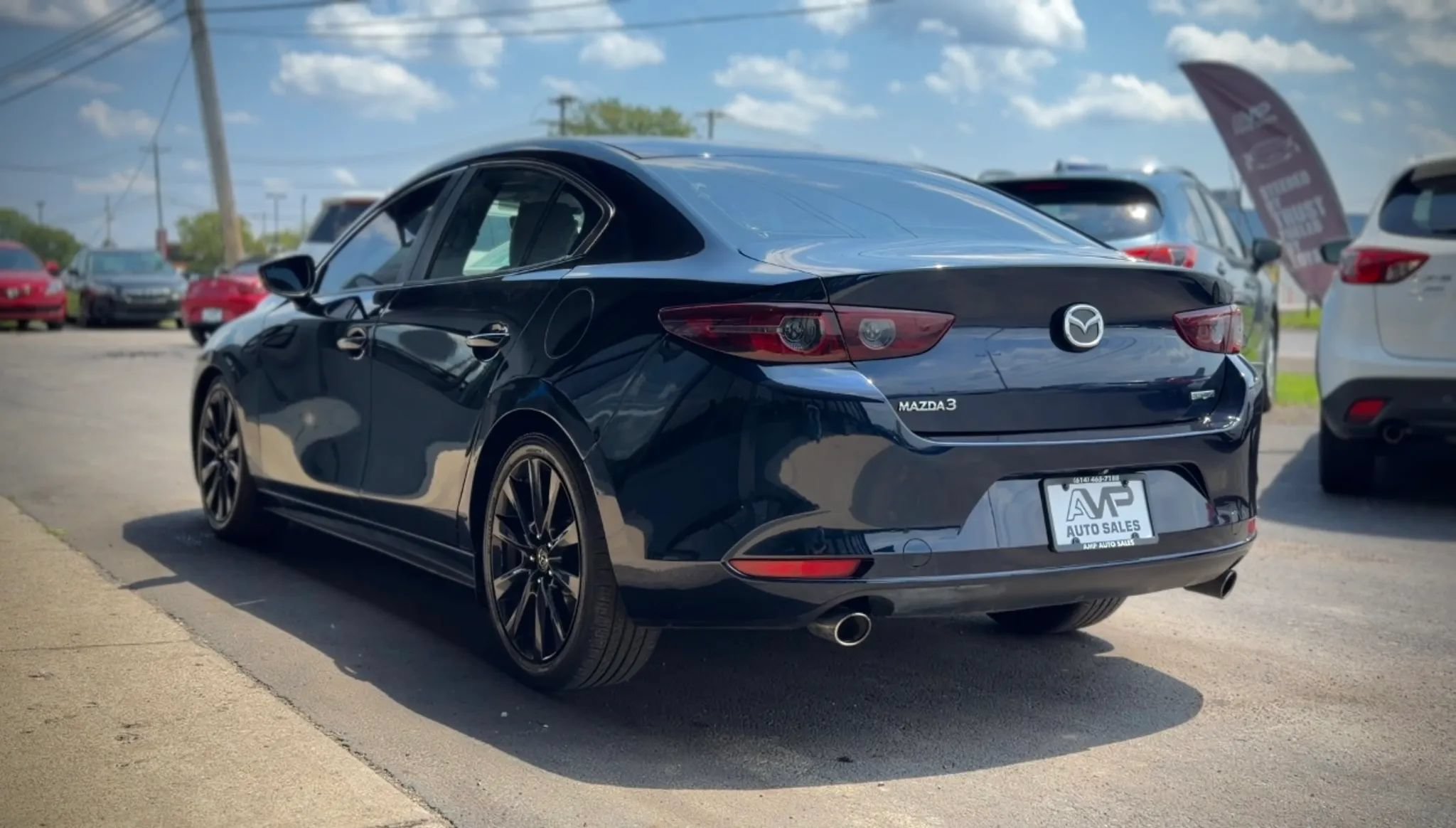 Used 2019 MAZDA MAZDA3 Sedan FWD image 4