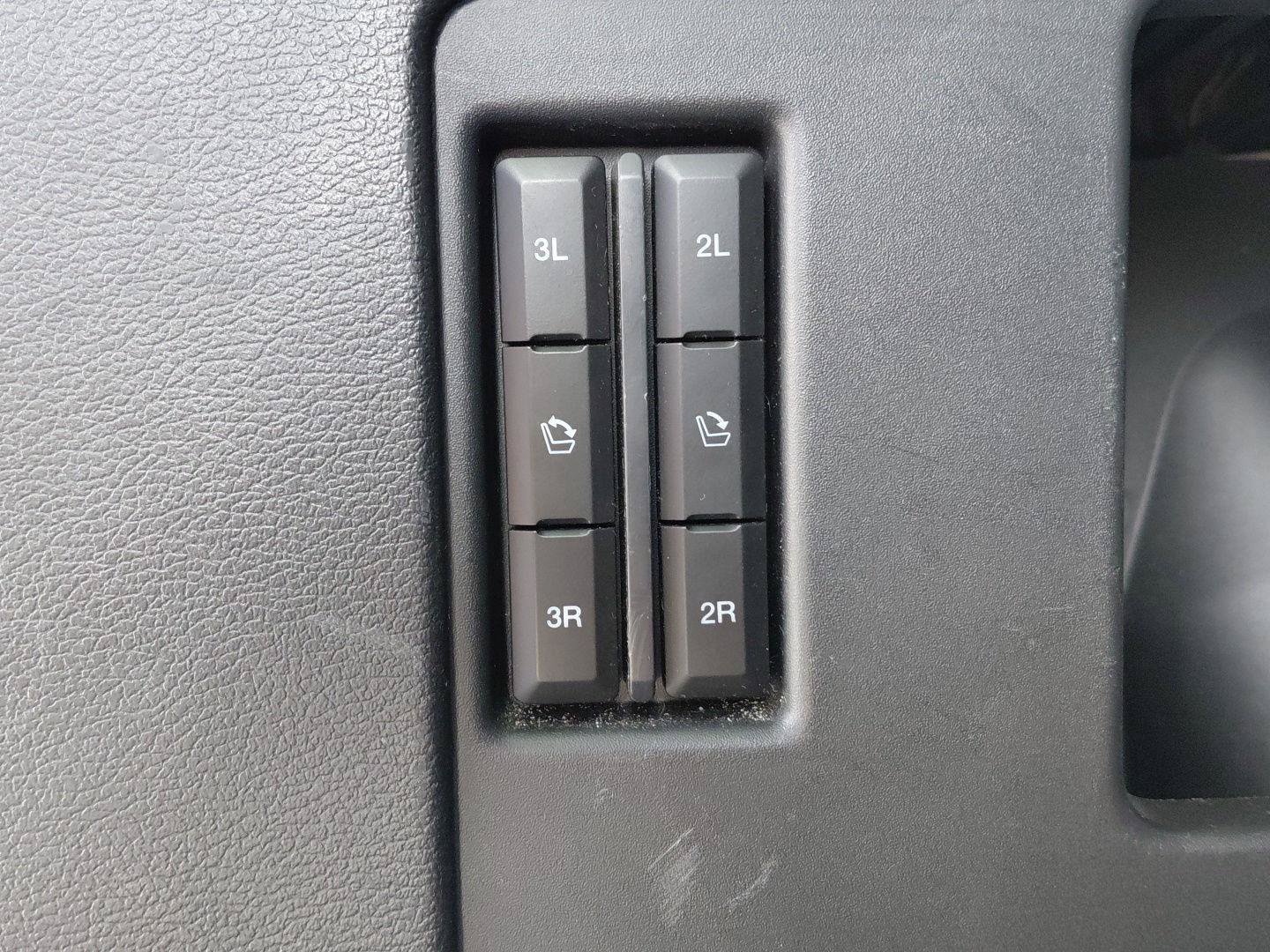 Used 2023 Ford Expedition Limited AWD/4WD image 25