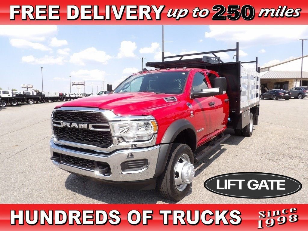 Used 2021 RAM 5500 Tradesman w/ Chrome Appearance Group RWD image 1